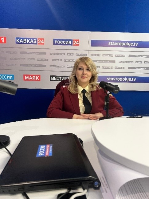 зоря.jpg